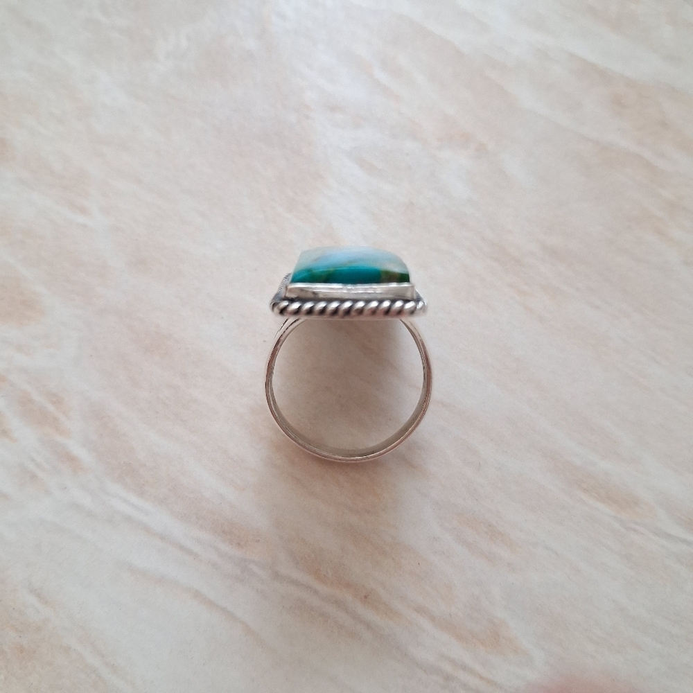 SOLD🌿 Artisan Handmade Kingman Turquoise 925 Silver Ring Size 8 🌿 - Picture 4 of 7